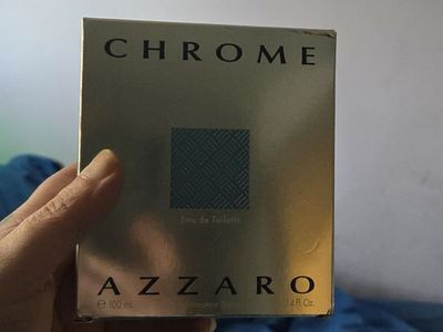 Crome azzaro cologne