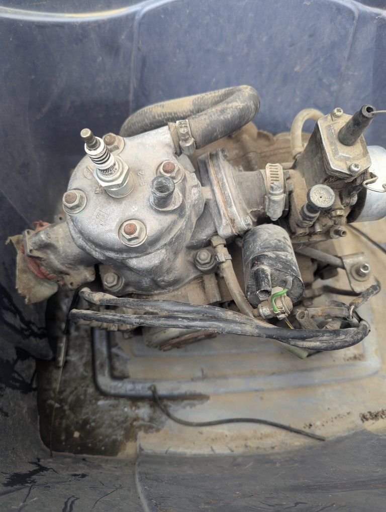 Used Go Kart Engine - 600cc, Carburetor, Ignition - Needs Cleaning/Tune-up