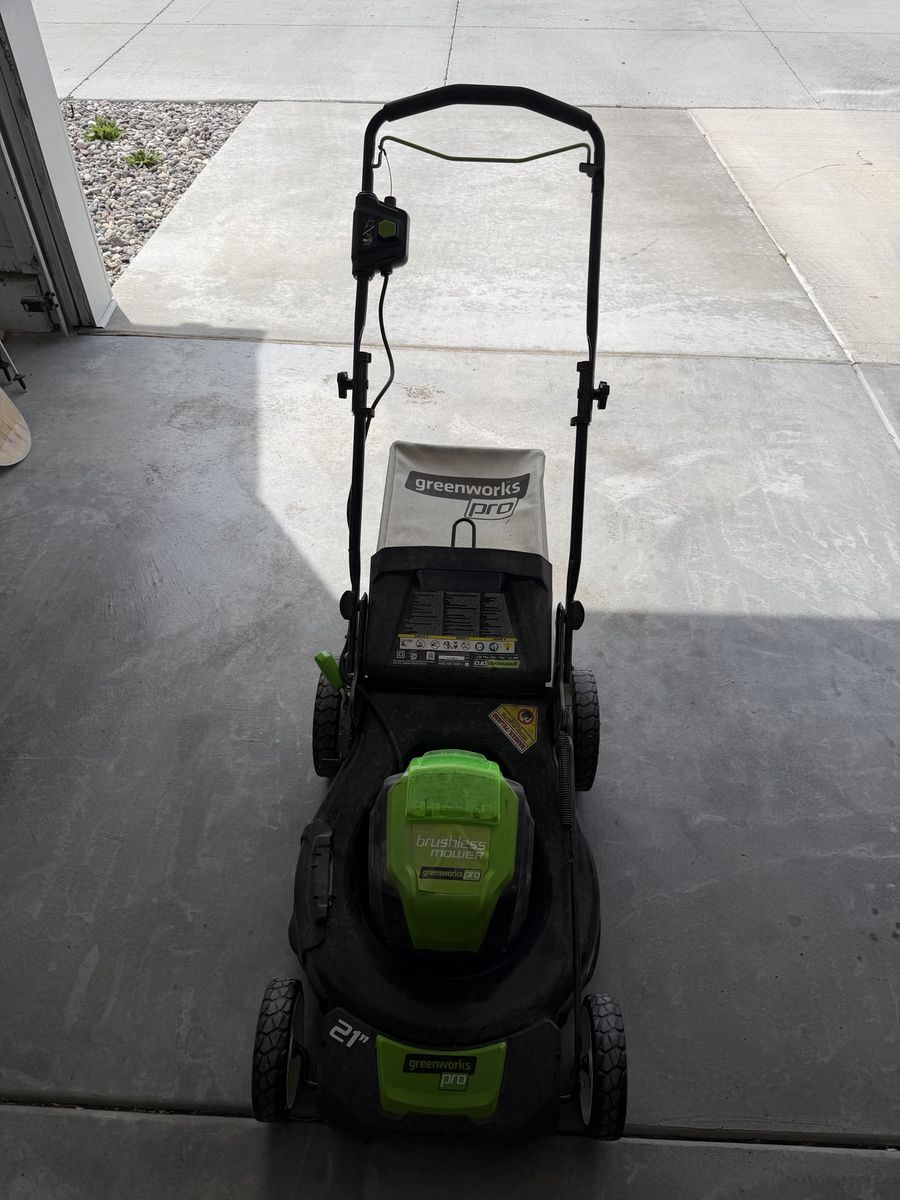 80V Greenworks lawnmower with battery and charger