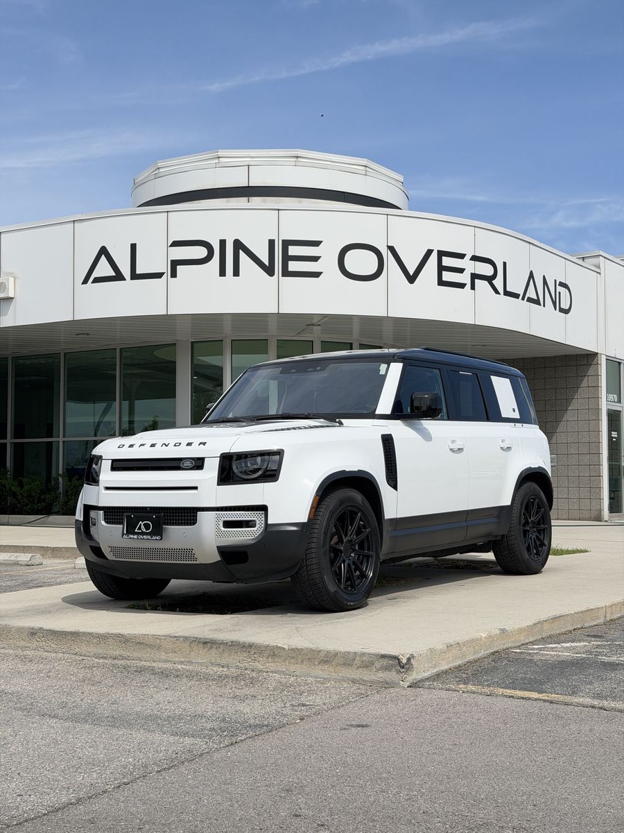 2020 Land Rover Defender 110 SE