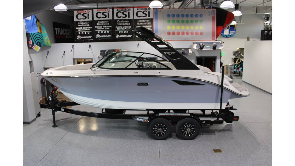 2026 Sea Ray 230 SDS ( Luxury that Surfs! )