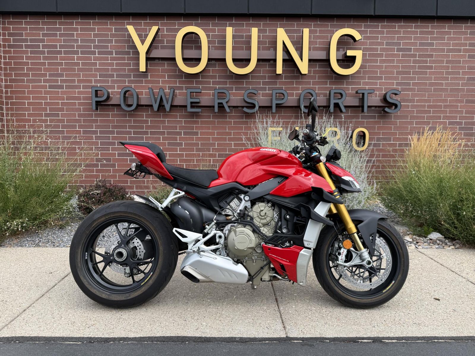 2020 Ducati Streetfighter V4 S