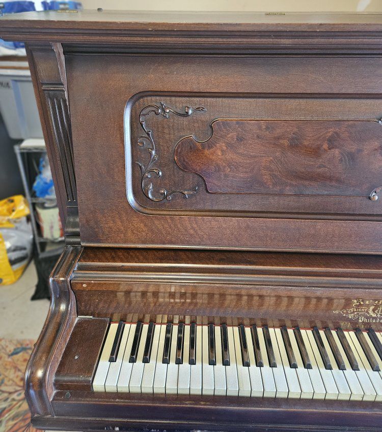 Main image 7