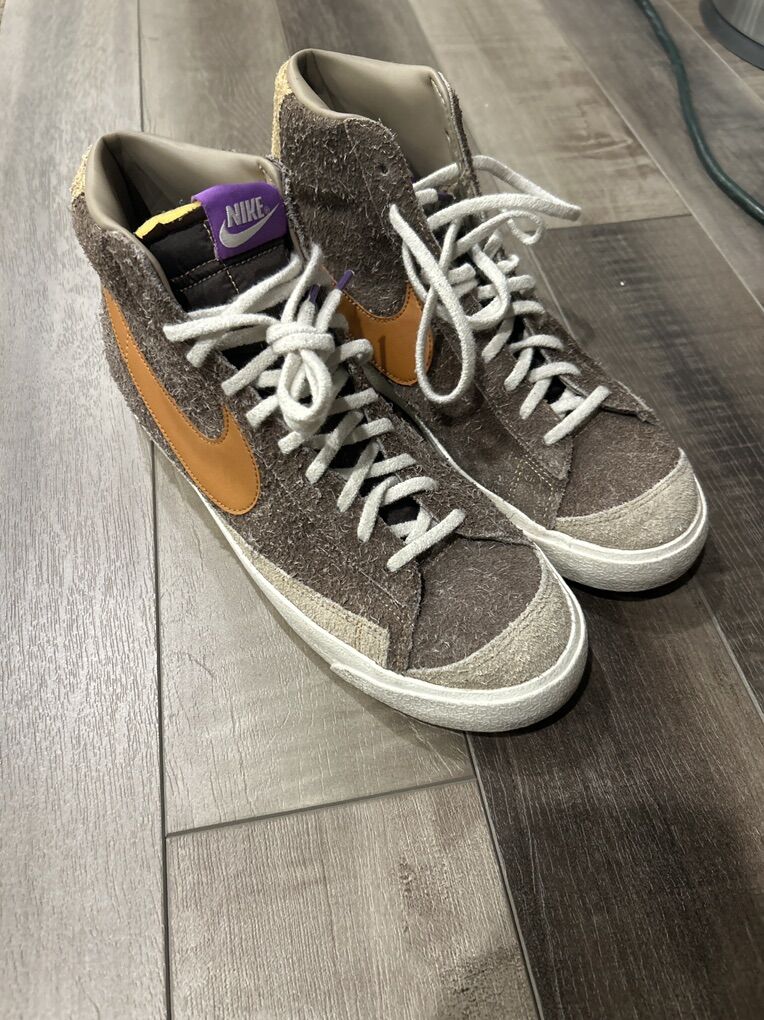 Nike Blazer Mid 77