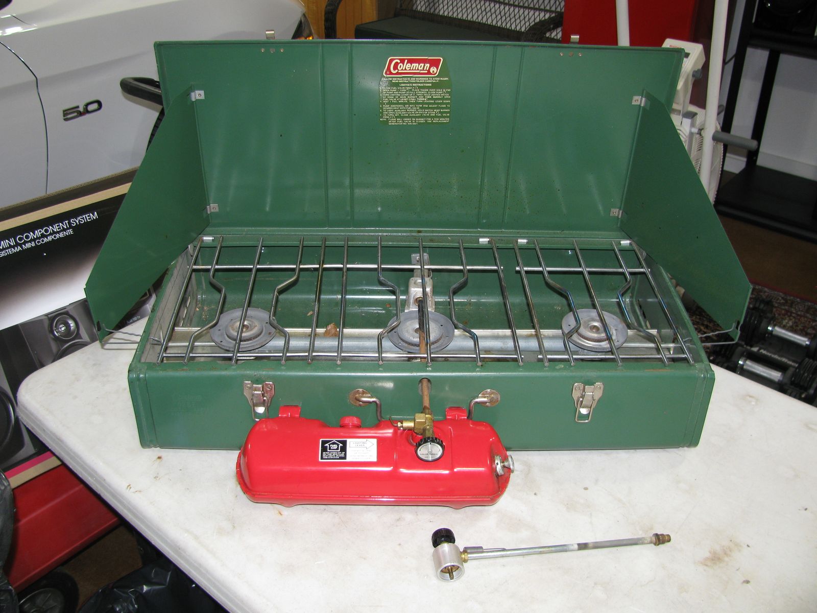 Coleman 426E 3 Burner Stove