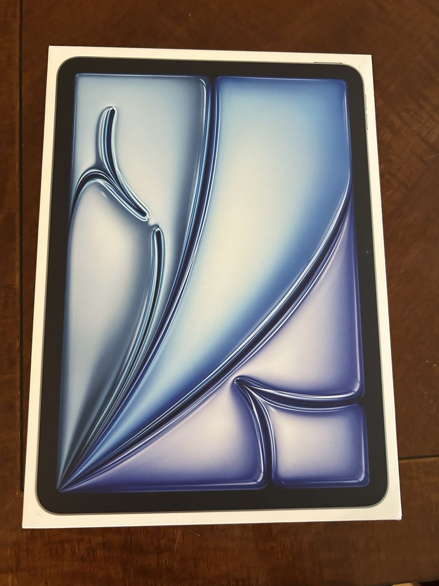 Apple iPad Air 11-inch (M4) Wi-Fi 128GB - New in Box
