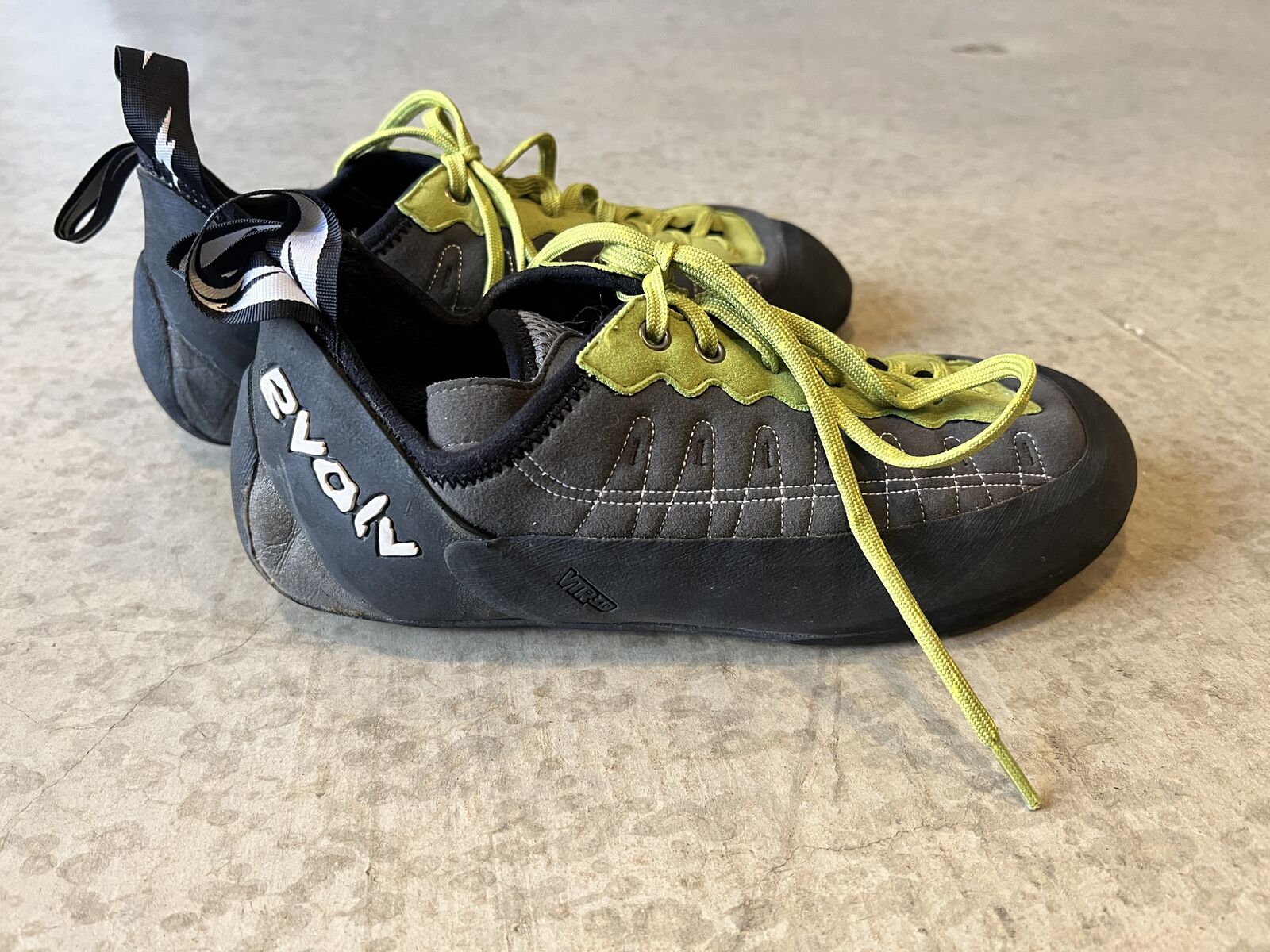 Evolv VTR3D Sports Climbing Shoes (Size: US 10.5)