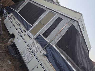 Trent trailer Dutchman 747sl