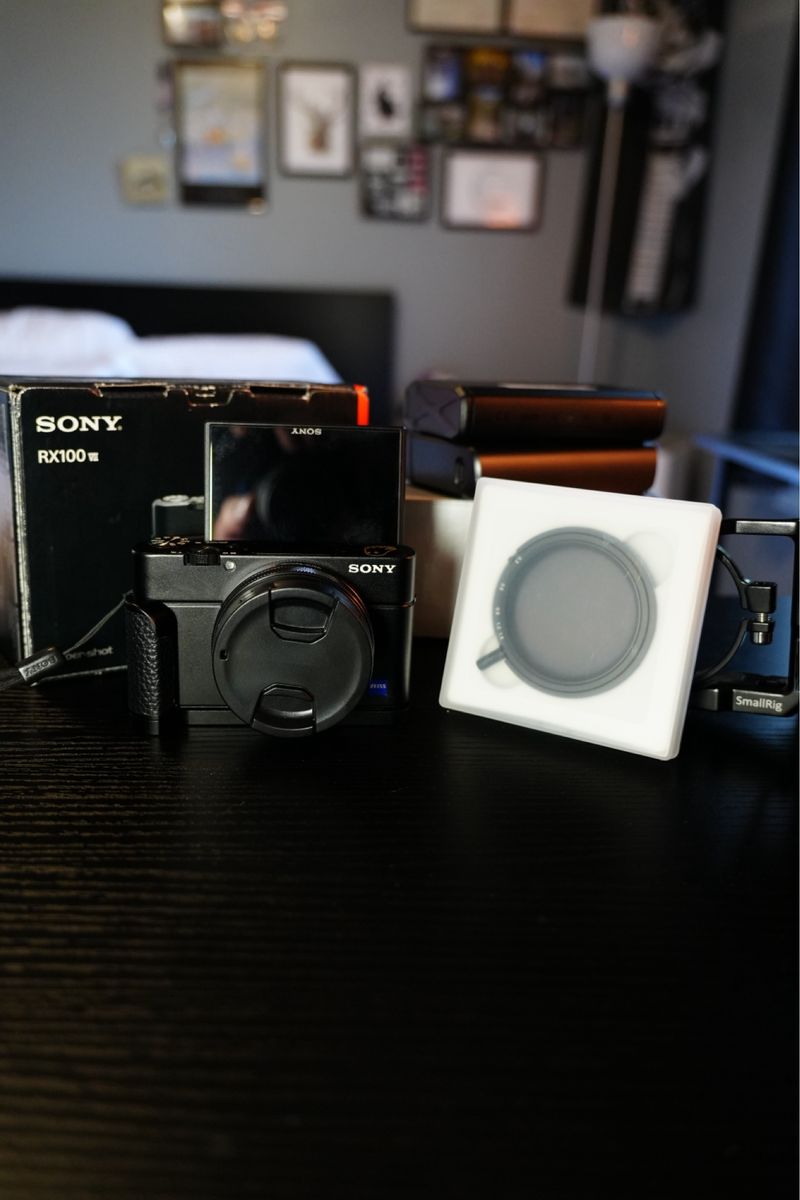 Sony RX100 VII Digital Camera w/ SmallRig Cage, Filters & Leather Cases - Excellent Condition