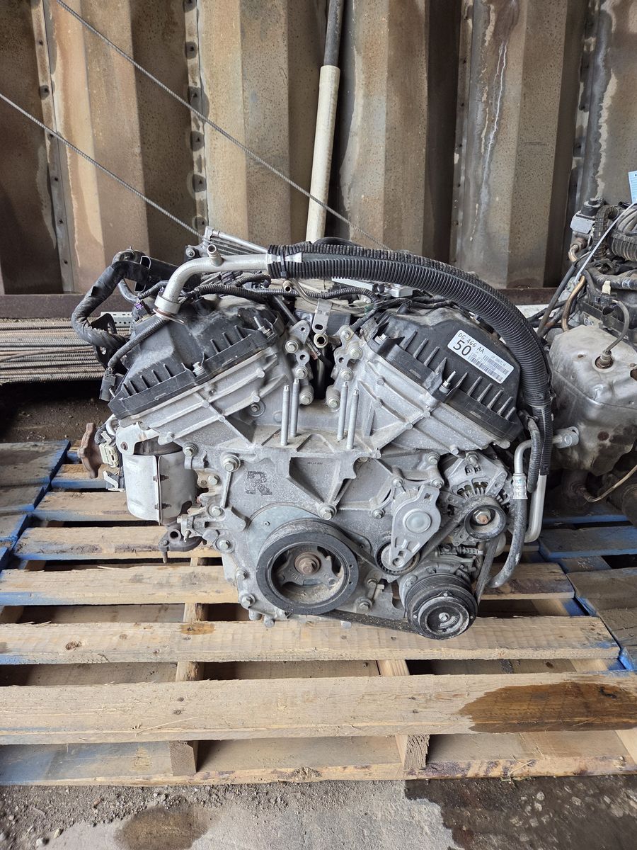 Ford Fusion Engine with Transmission