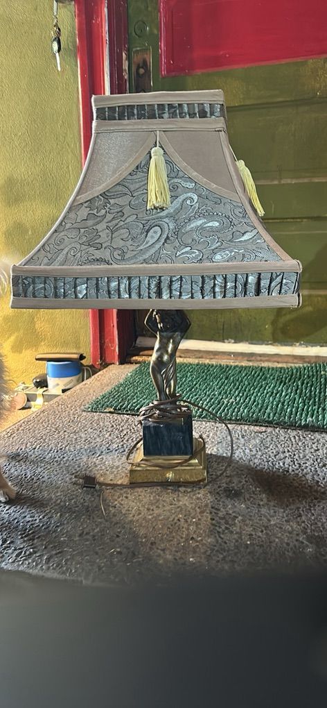 VTG Hollywood Regency Cherub brass /marble Lamp