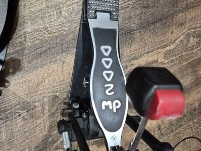 DW 2000 Series Single Bass Drum Pedal