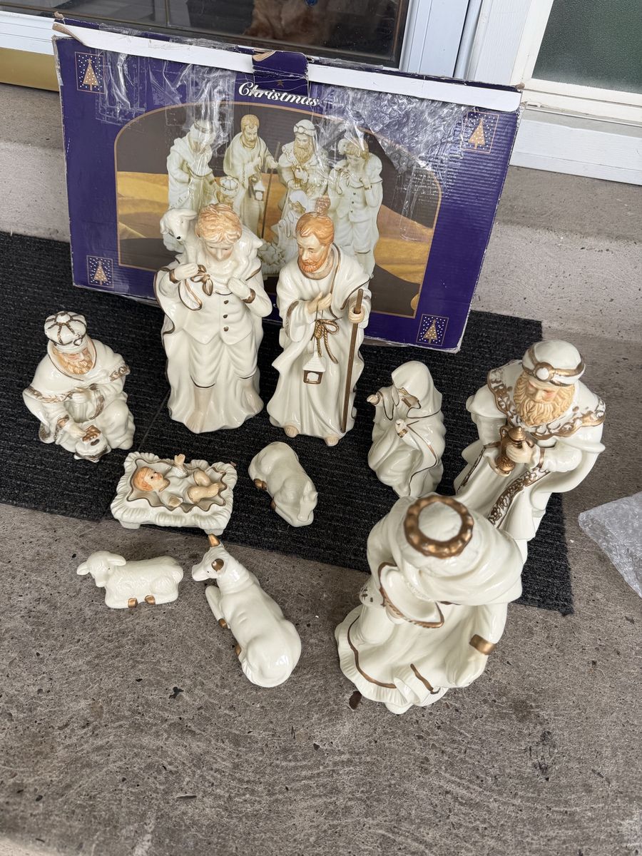 Vintage Christmas Nativity Set - 12 Piece Ceramic Figurine Collectible Decor - 11-inch Tall