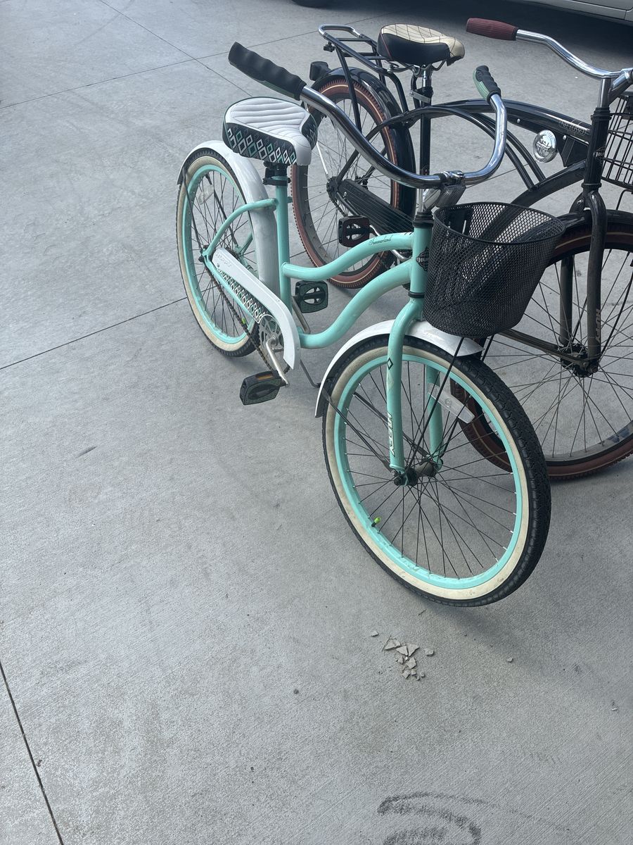 Women’s cruiser bike