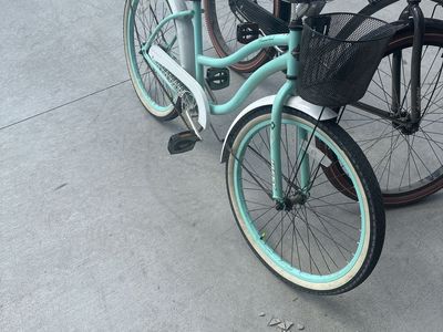 Women’s cruiser bike