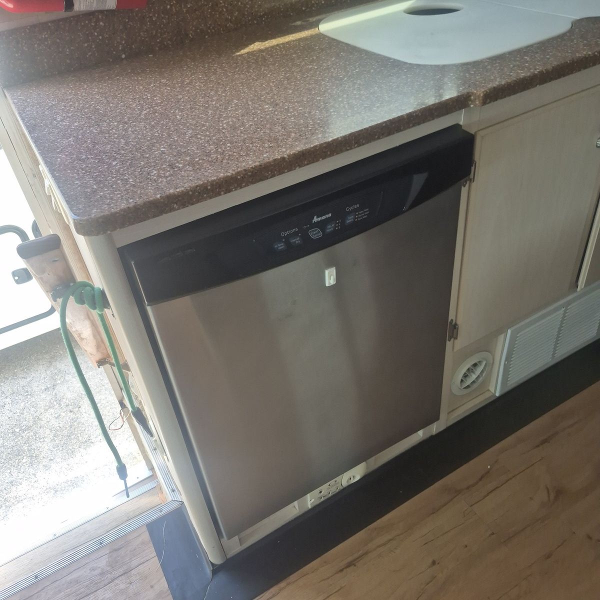 Main image 10