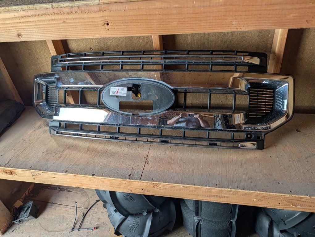 Ford Super Duty Chrome Grille Grill 2021-2023 OEM Replacement Part