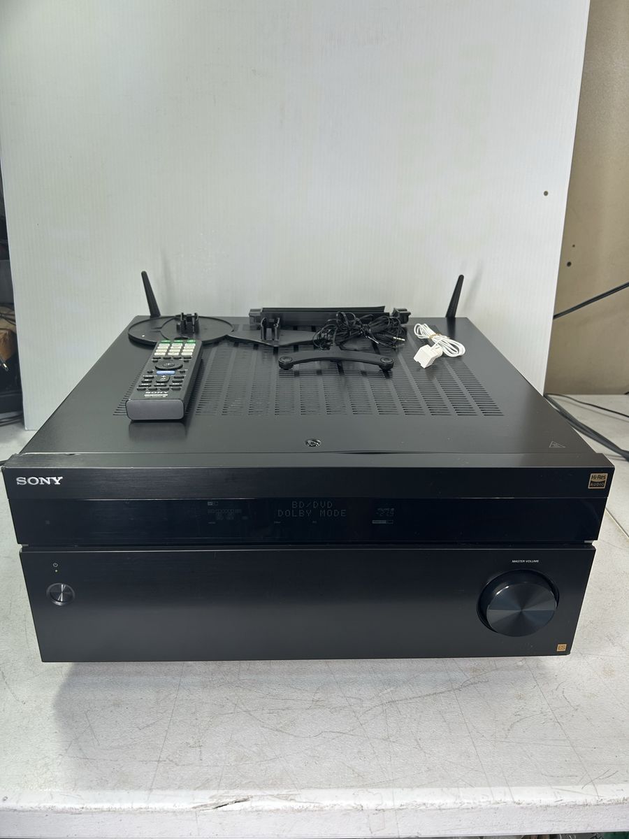 Main image 6