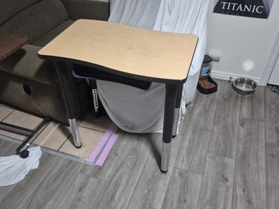 desk