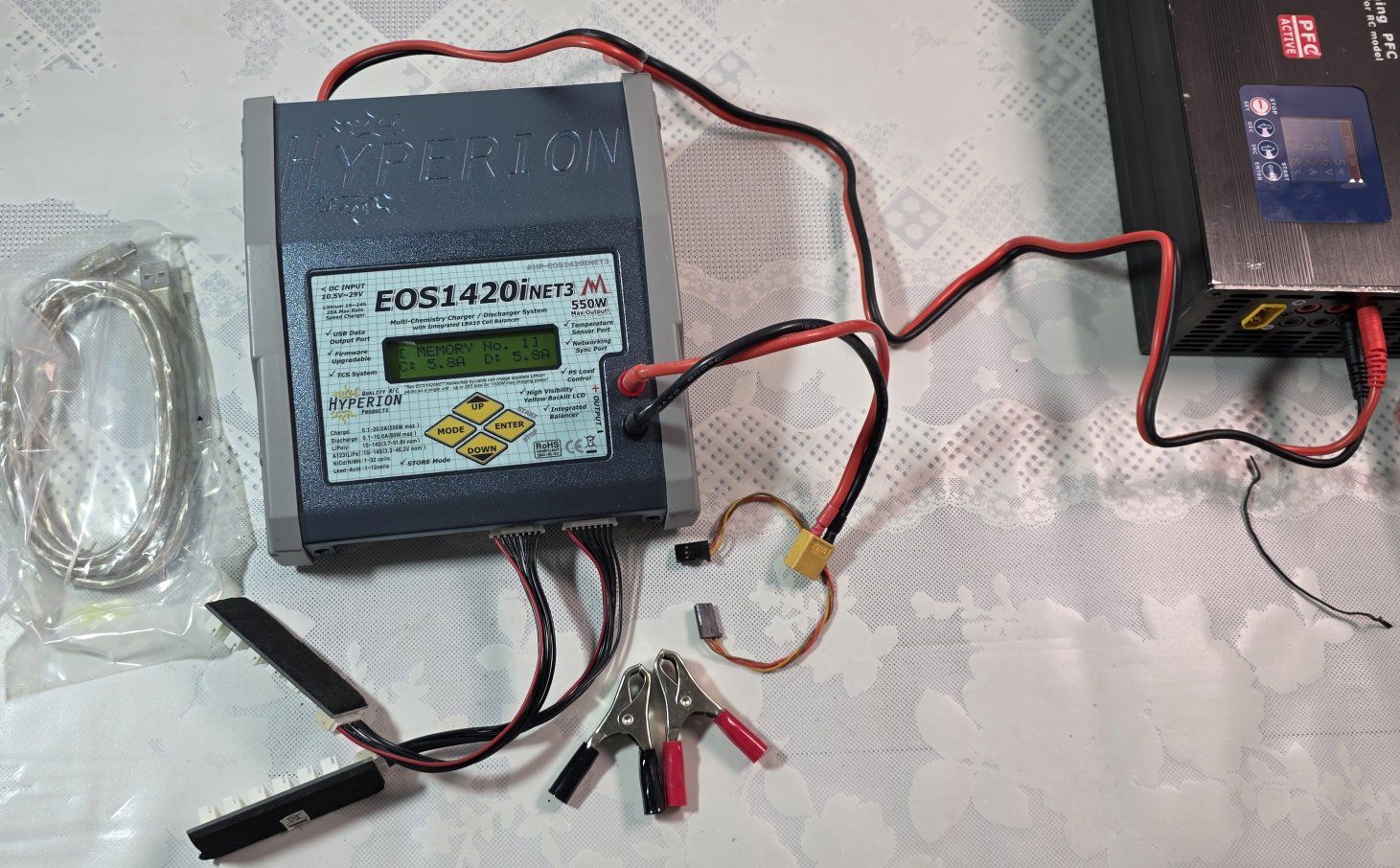 Hyperion EOS 1420i NET3 CHARGER 1-14S 20A/550W