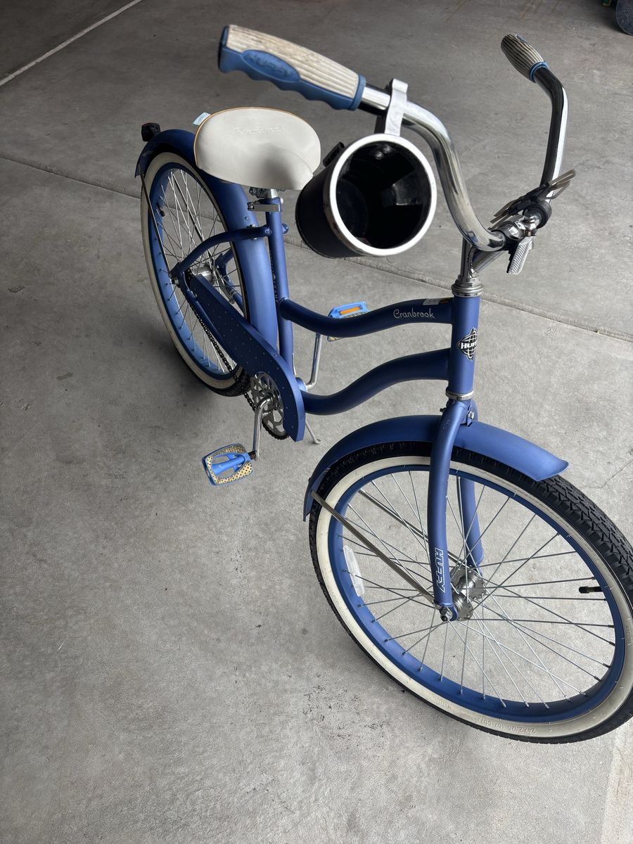 Huffy Cranbrook Cruiser Bike - Blue, Adult Size, Comfortable Saddle, Cup Holder
