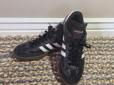 Adidas Sambas size 8.5