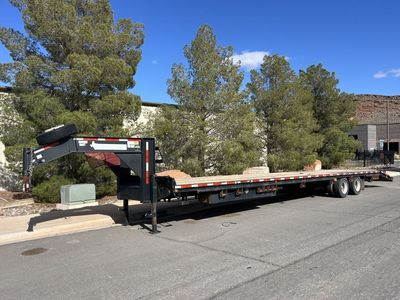2016 Texas Pride 40' Gooseneck Trailer