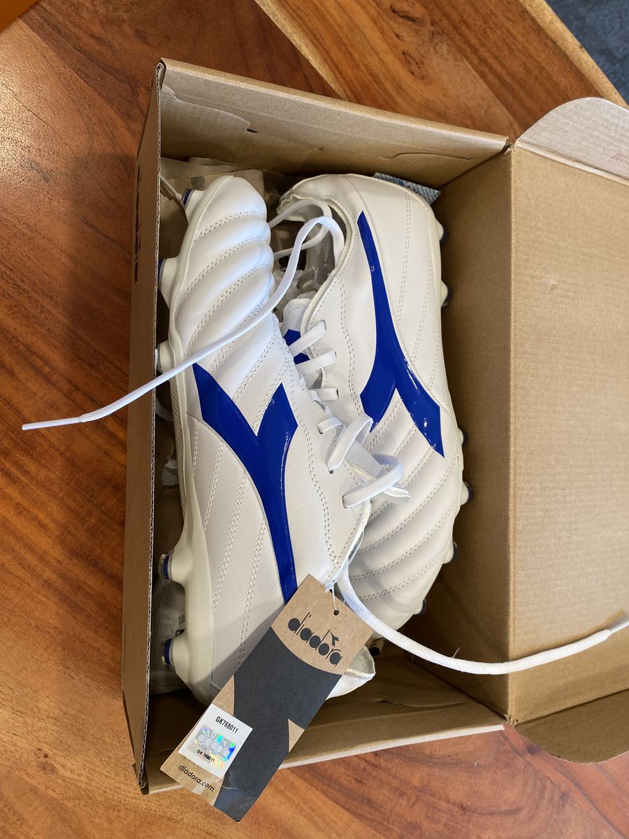 Brand New Diadora Soccer Cleats