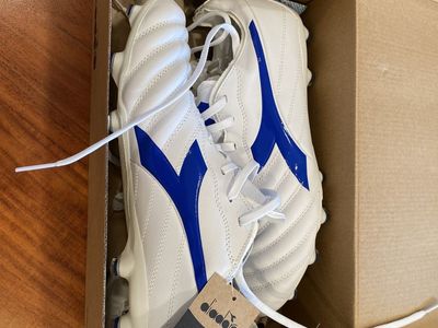 Brand New Diadora Soccer Cleats
