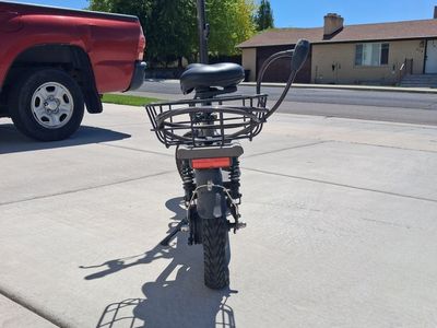 GoTrax E-scooter