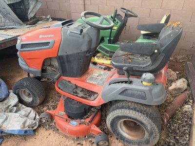 Riding Lawnmower Yard Tractors