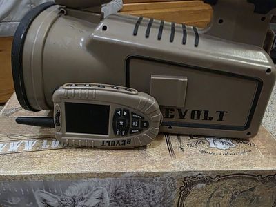 LUCKY DUCK REVOLT PREDATOR CALL