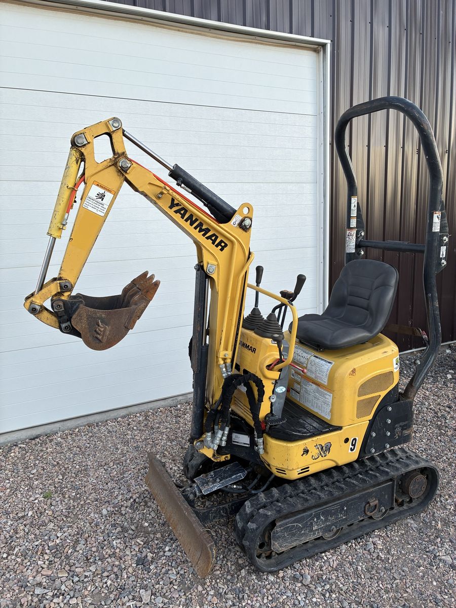 Mini excavator Yanmar SV08 Rental