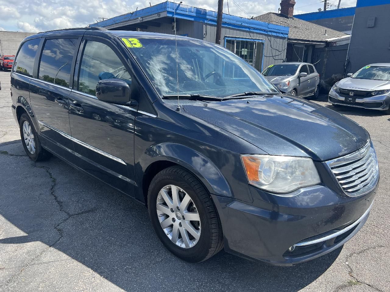 2013 Chrysler Town and Country Touring