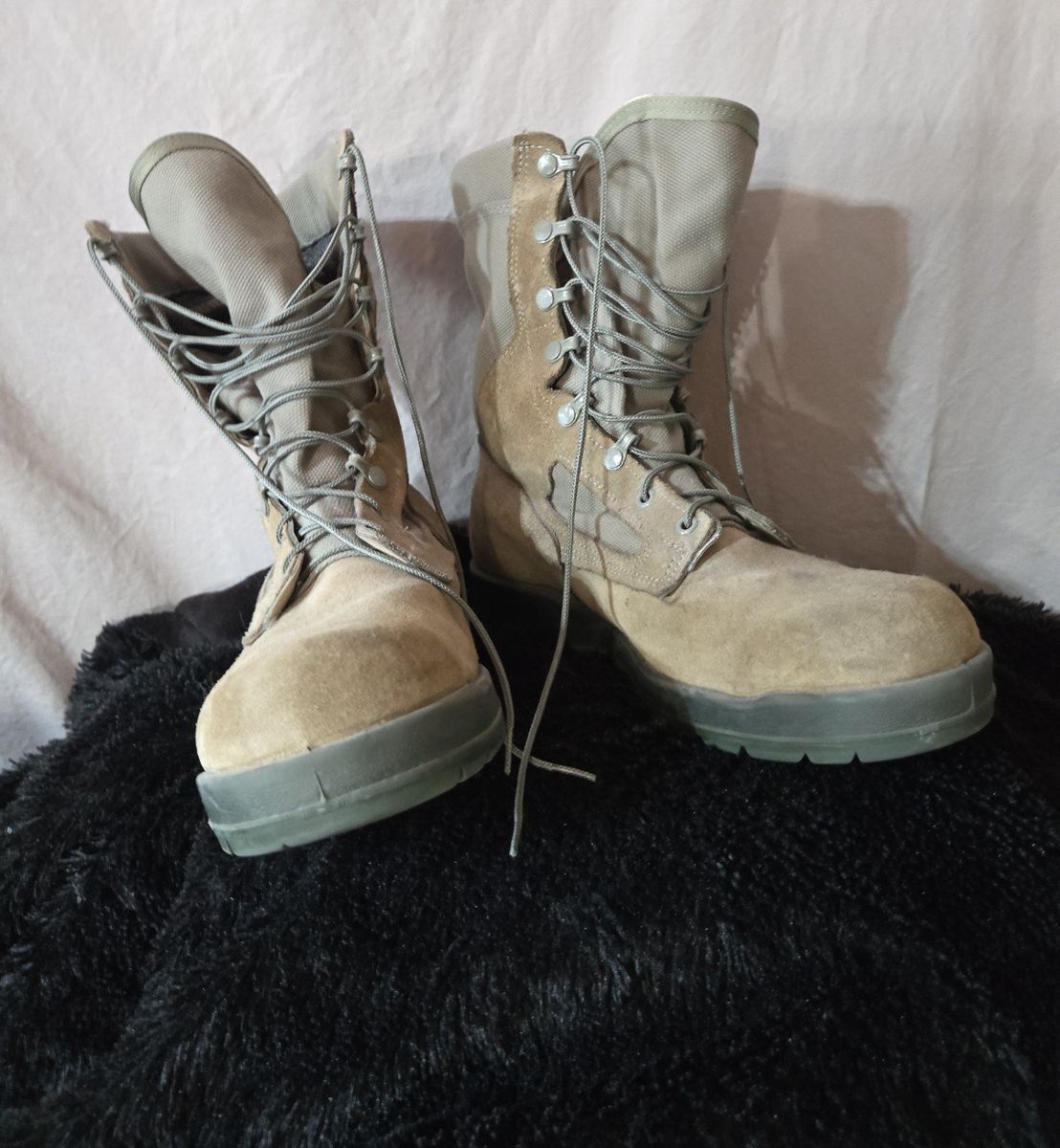 Gore-Tex Sage Green Military Combat Boots - Men's Size 10.5W, Good Condition