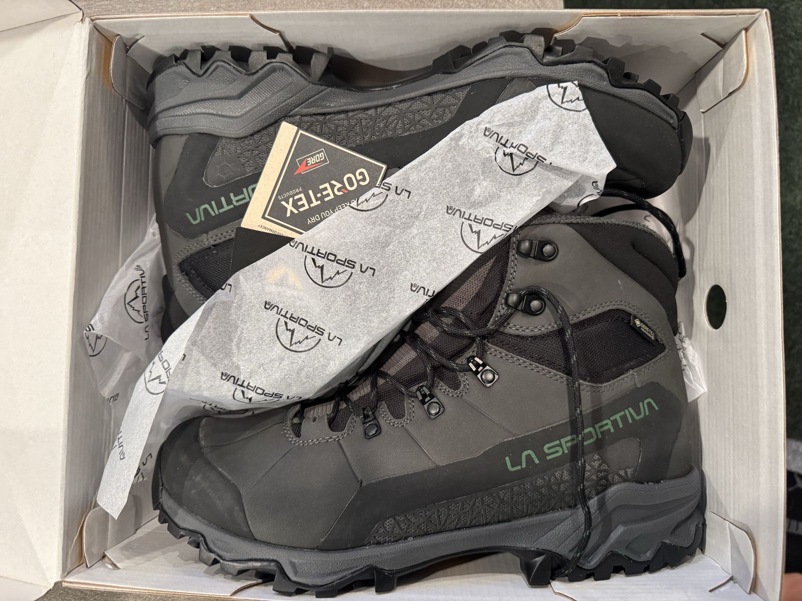LA SPORTIVA HIKING BOOTS
