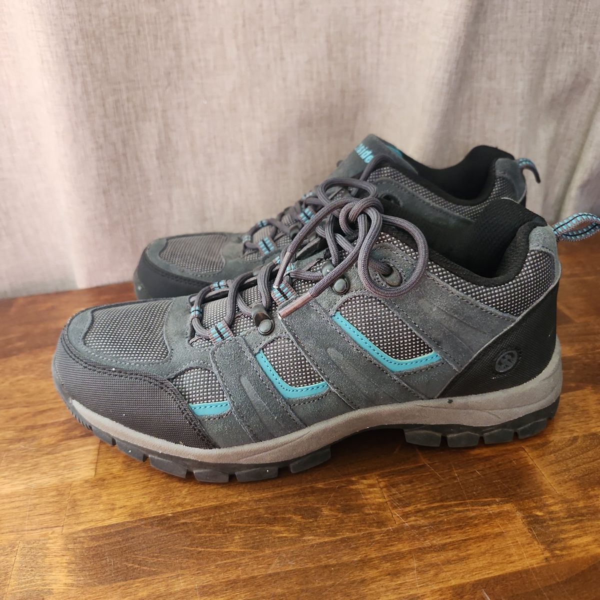 Women's Northside hiking shoes – size 8