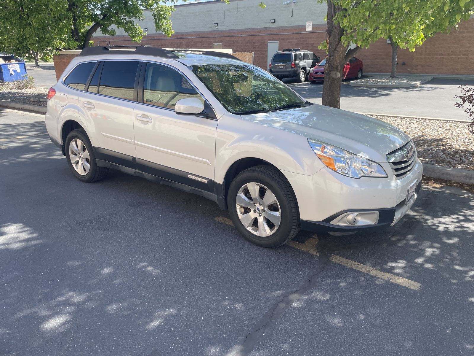 2011 SUBARU OUTBACK 3.6R Limited