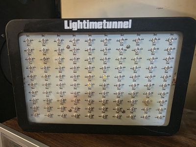 Lighttimetunnel 300W LED Grow Light (USED)