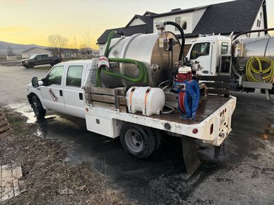 Portapotty service truck