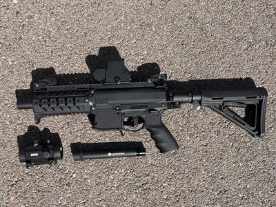 Milsig M17 SMG Paintball Marker with Extra Optics and Barrels