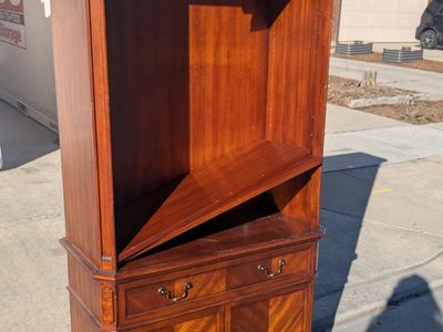 FREE bookshelf