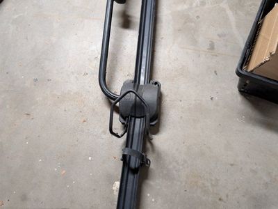 RockyMounts TomaHawk Upright Mount Rooftop Bike Rack