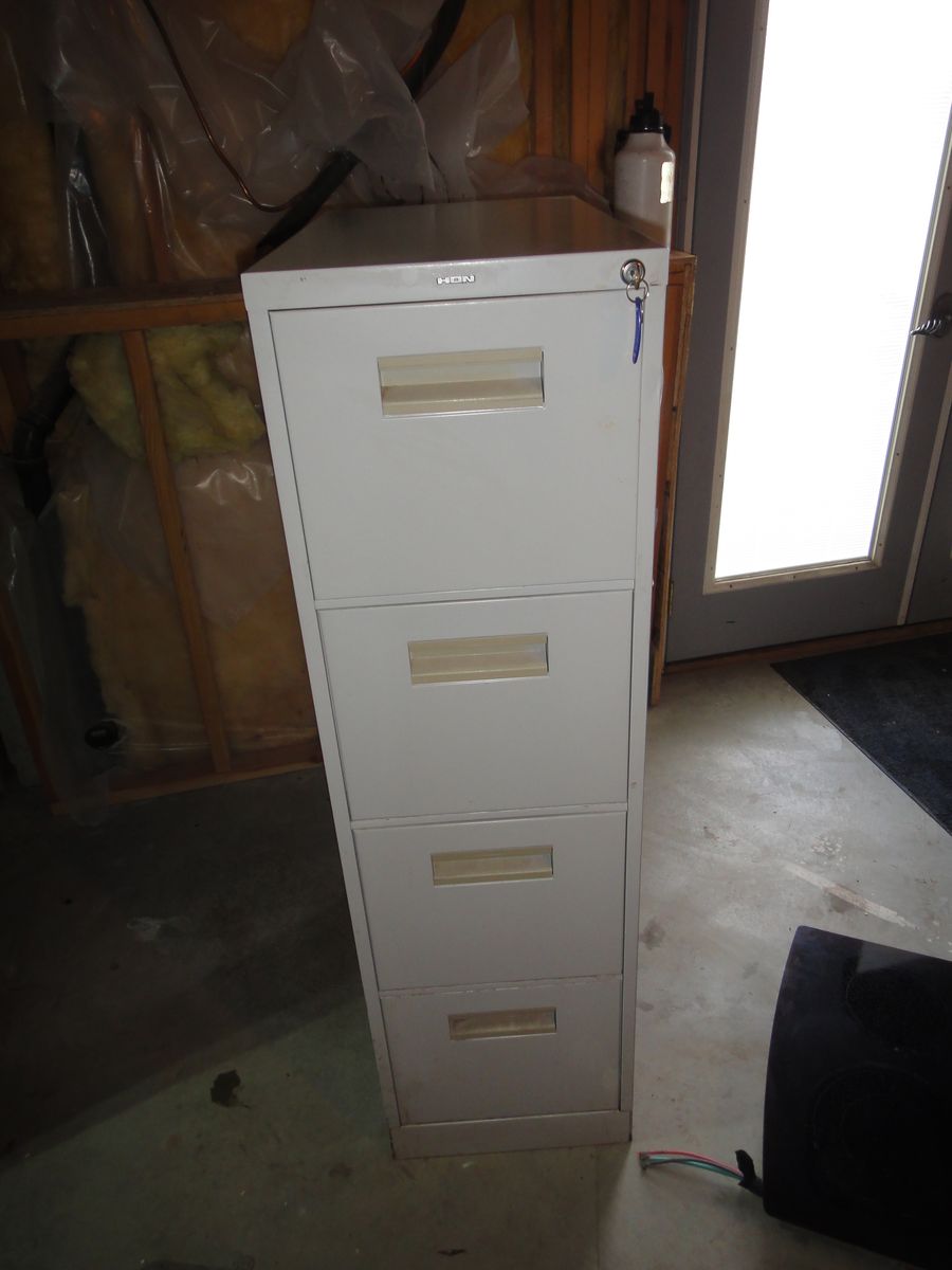 Metal filling Cabinet