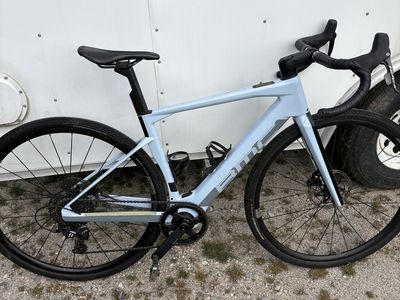 51 CM BMC ROADMACHINE AMP01 E-bike