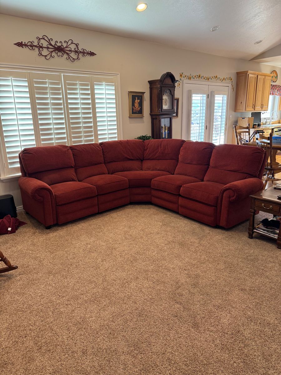Beautiful Bassett Red Sectional Couch Well Made $350