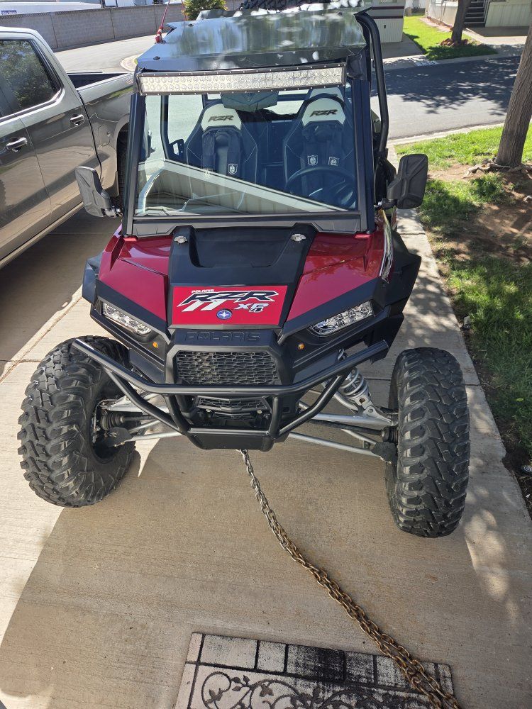 2016 1000 xp4 razor