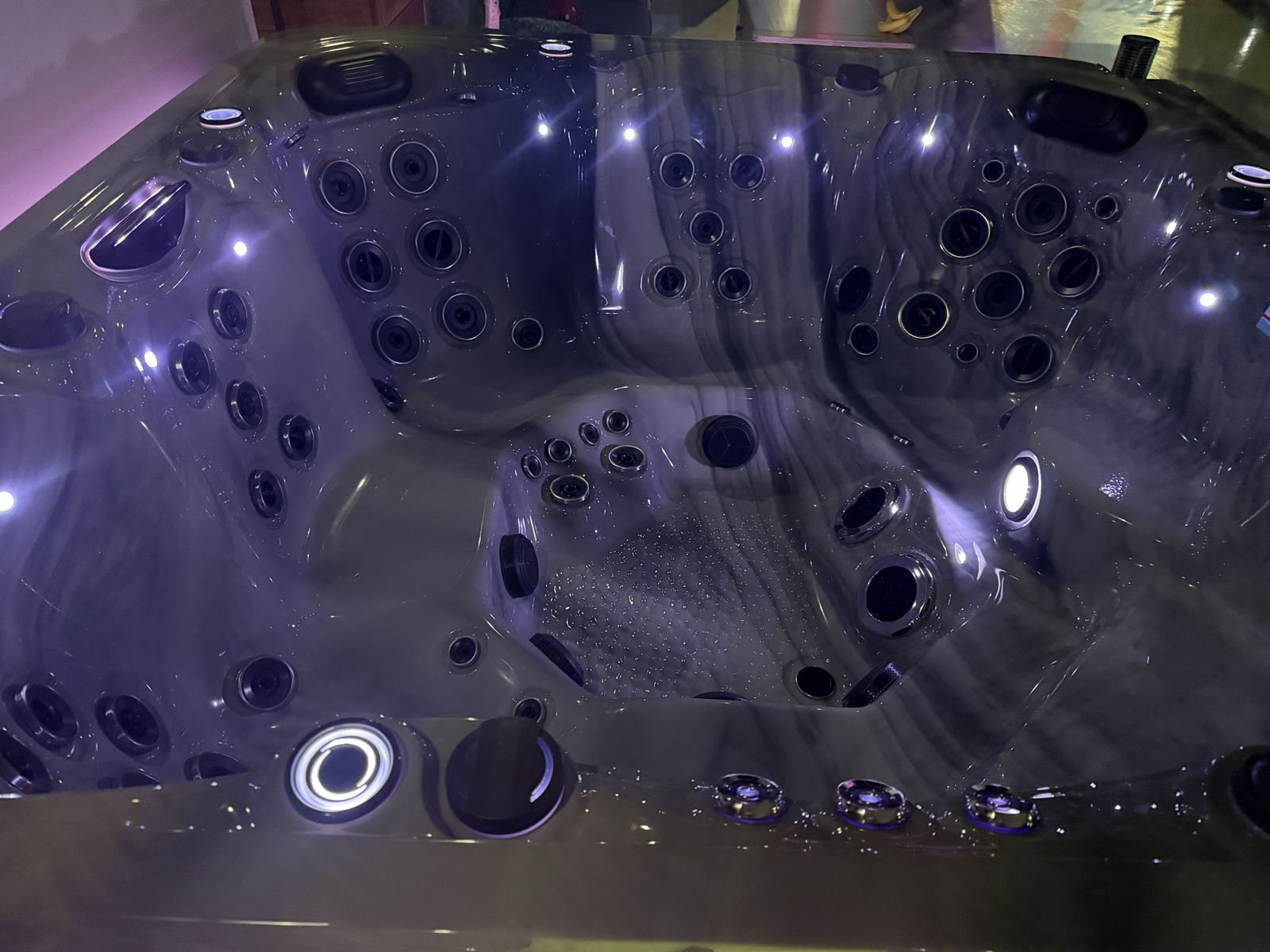 Main image 5