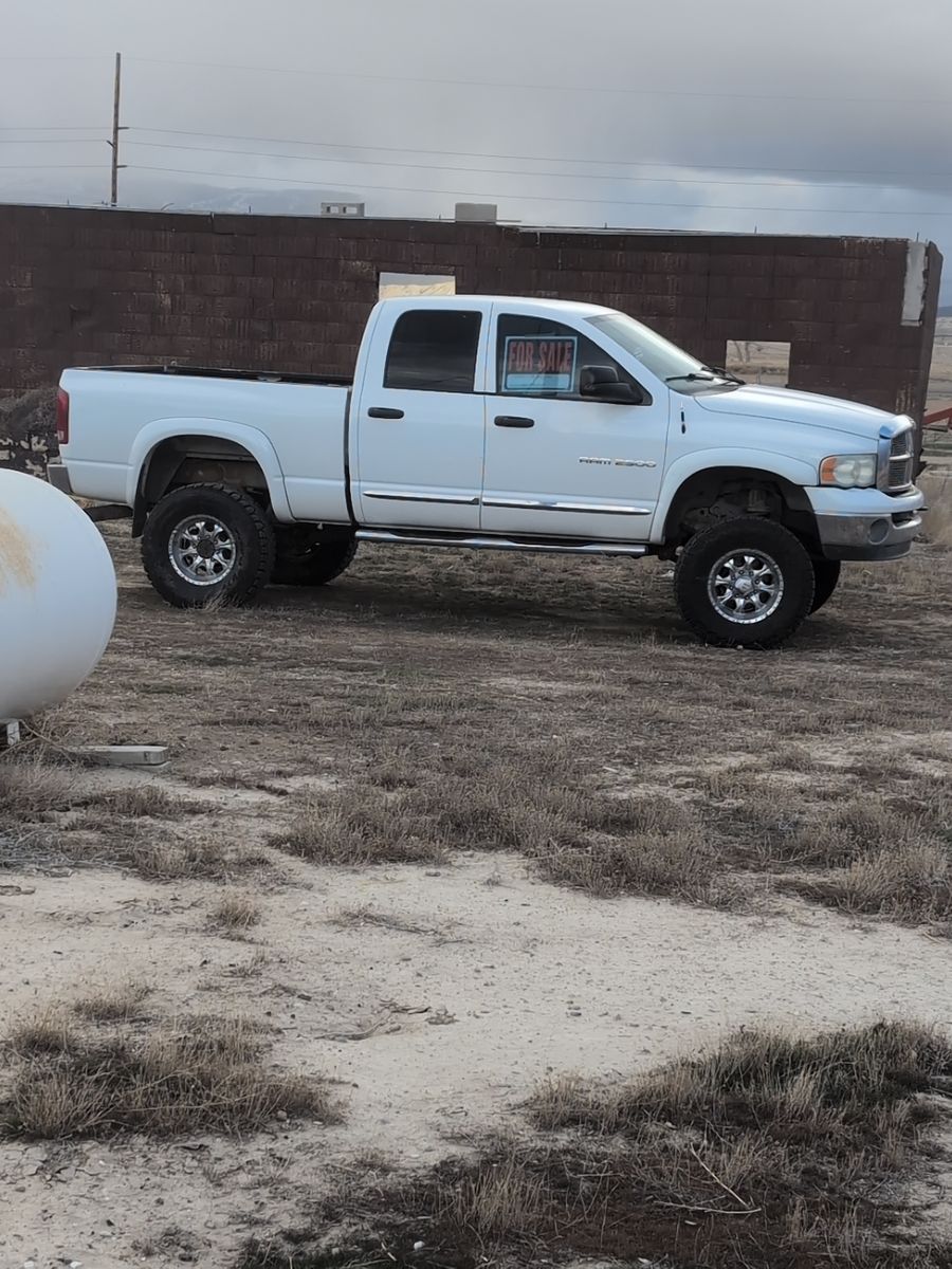2004 DODGE RAM 2500 SLT