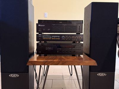 Yamaha Natural Sound Stereo System: Graphic Equalizer, Digital Karaoke Processor, Cassette Deck, & DPA Speakers